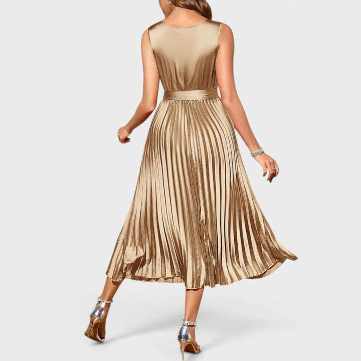 Aurora | Elegant Pleated Midi Dress