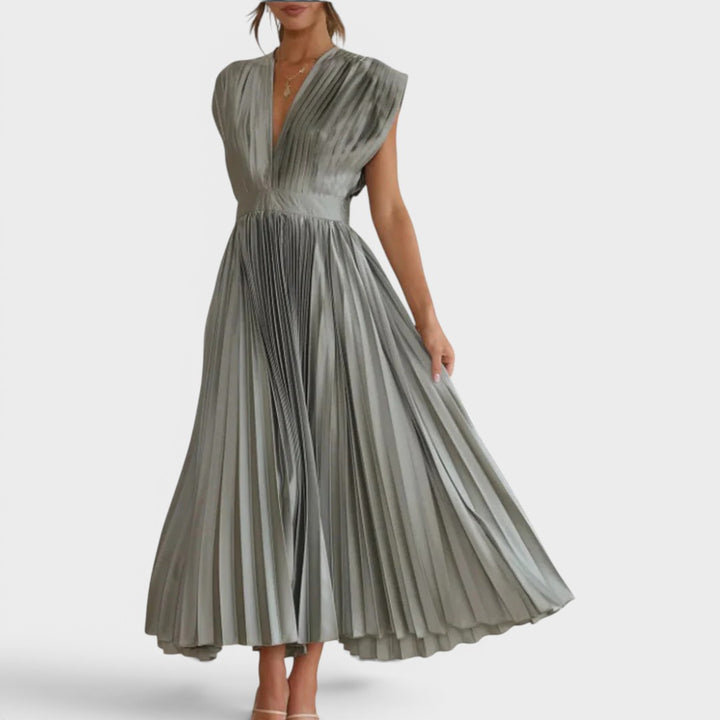 Bernice | Timeless Pleated Midi Dress