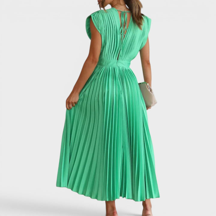 Bernice | Timeless Pleated Midi Dress