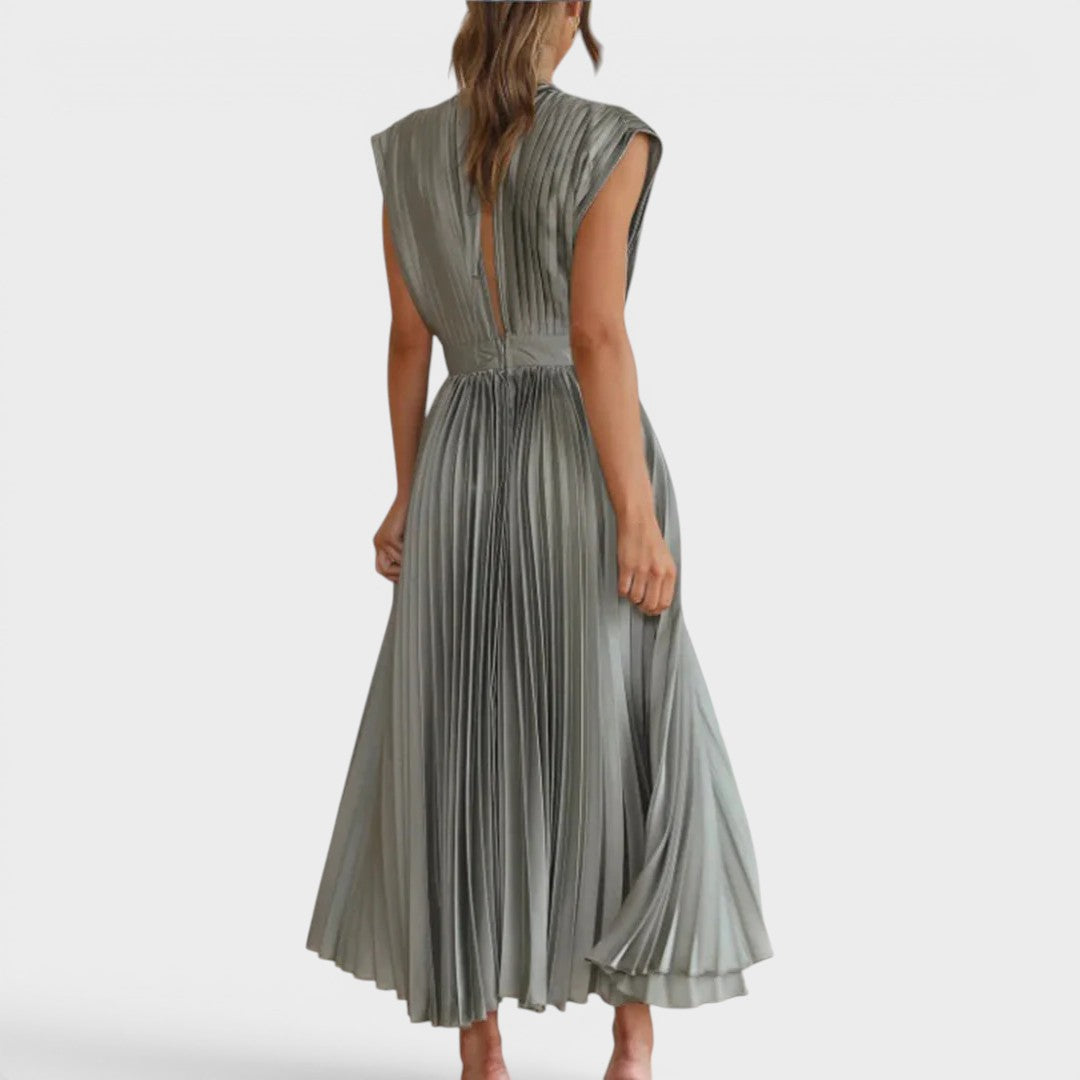 Bernice | Timeless Pleated Midi Dress