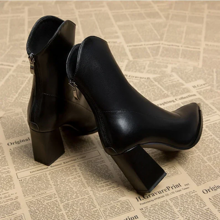 DENISE – HIGH LEATHER BOOTS