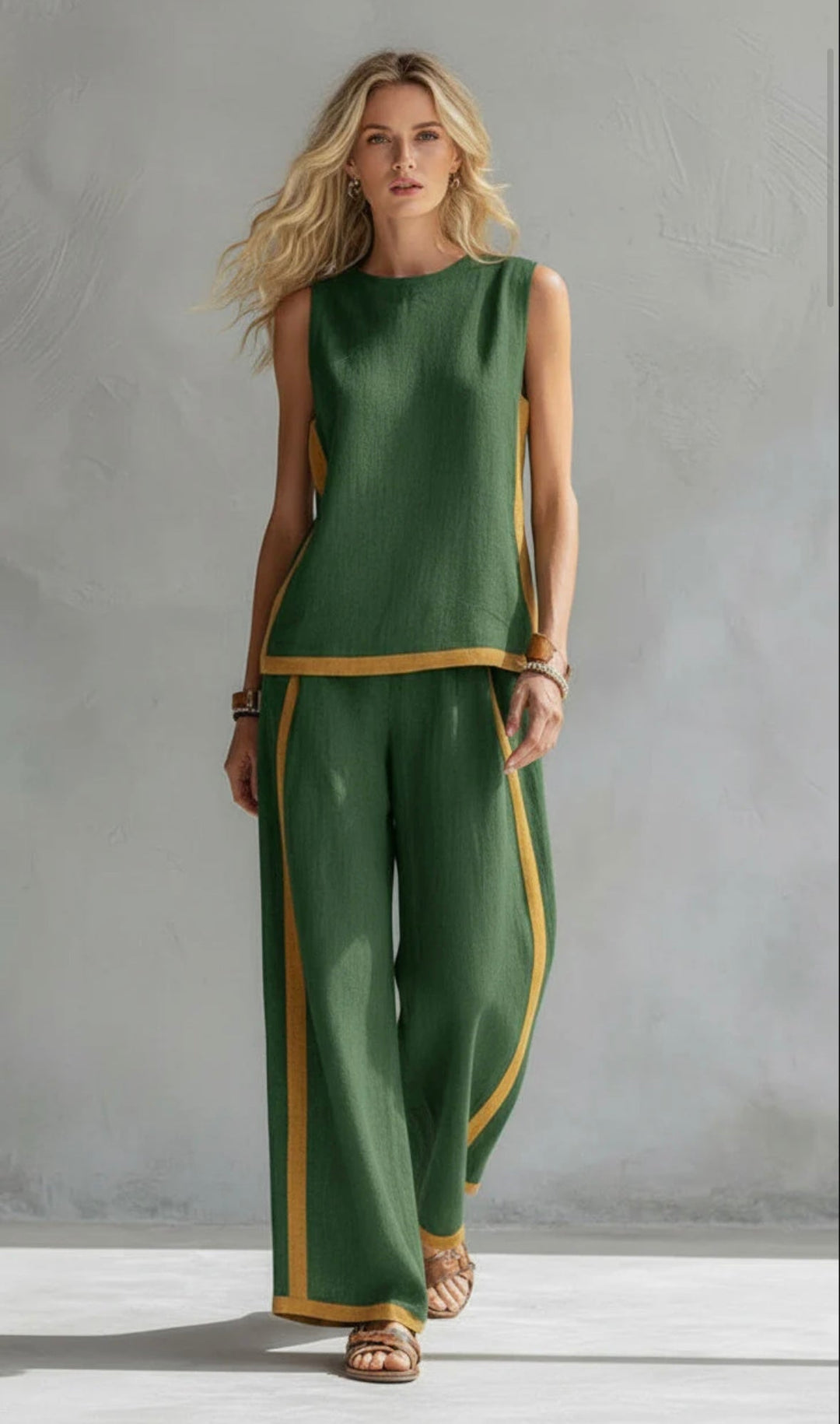 Leila | Relaxed Contrast Two Piece Set
