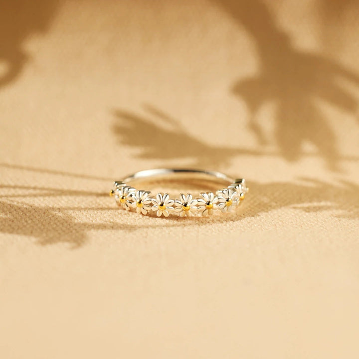 GOLDEN FLOWERS | WHISPERS OF BEAUTY RING