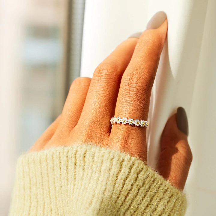 GOLDEN FLOWERS | WHISPERS OF BEAUTY RING