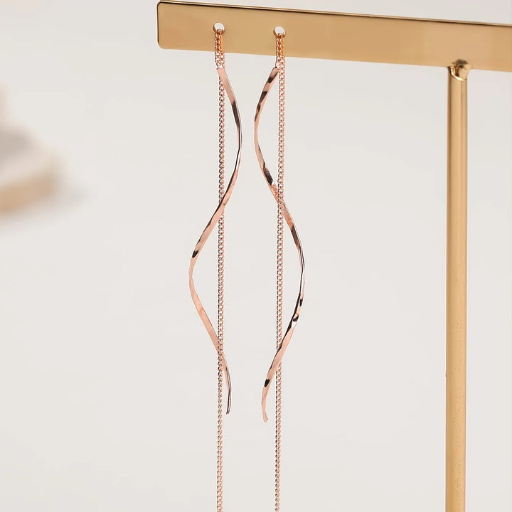 Aurora Earrings with Wavy Design