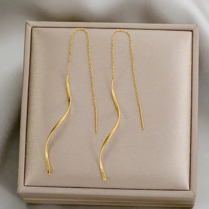 Aurora Earrings with Wavy Design