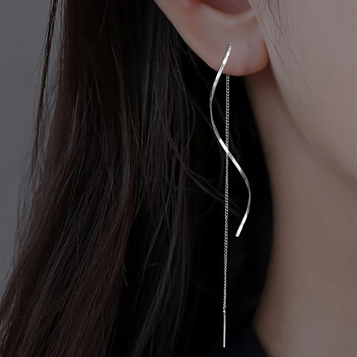 Aurora Earrings with Wavy Design