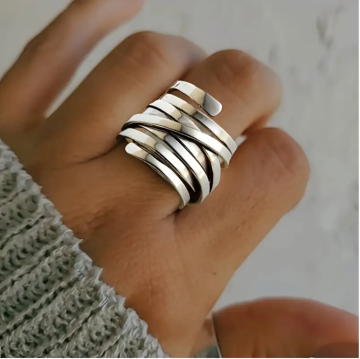 SILVER MOON | MOON WHISPER RING