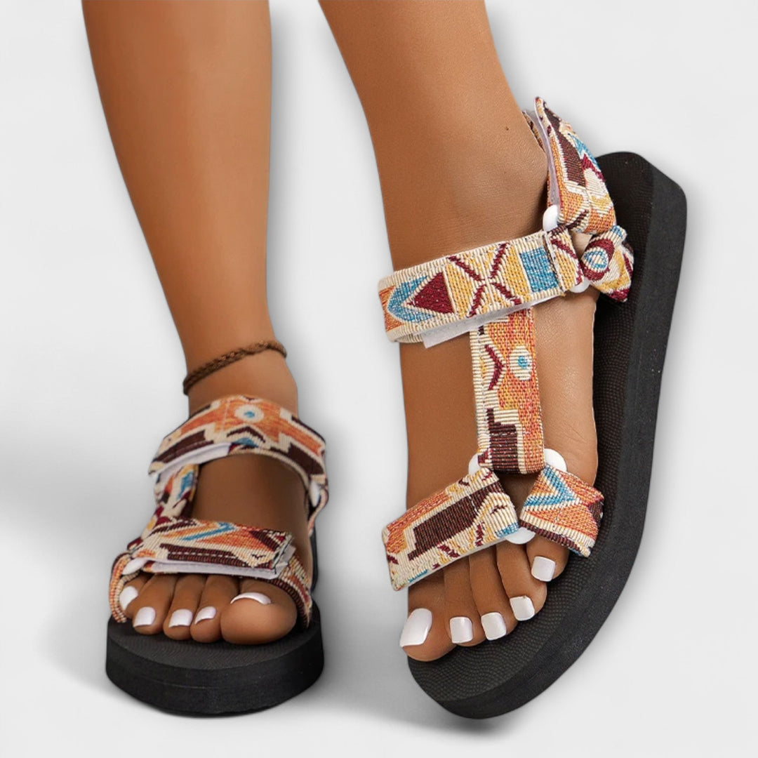 Summery Flat Women's Sandals Made from Hemp Rope