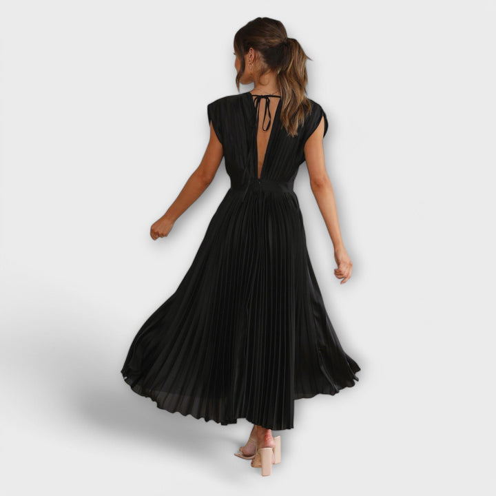 Aurora - Stylish Pleated Dress