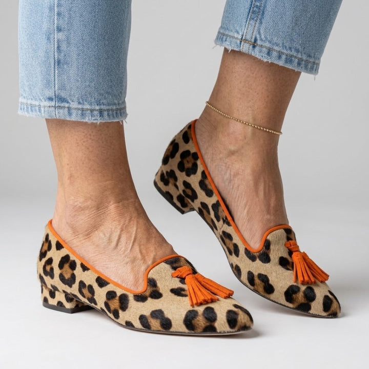Orange Leopard#Orange Leopard_1