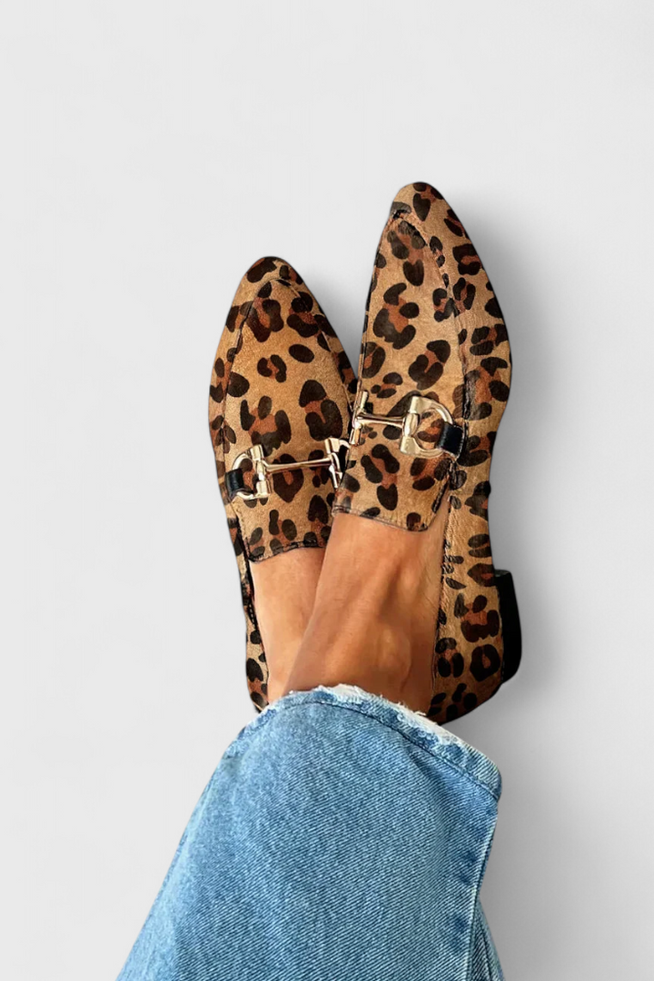 Elegant Lluvia Moccasins with Inlaid Pattern and Slim Heel