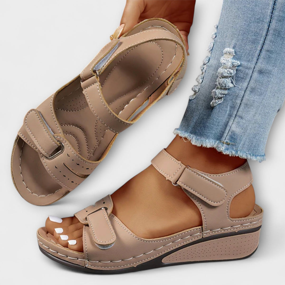 Solea - Comfortable Sandals